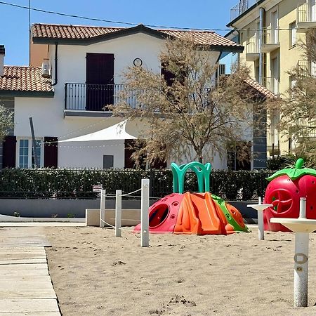 Villa Dolcevita Bellaria-Igea Marina Eksteriør billede